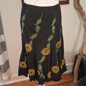 Chic Black A-Line Skirt with Floral Embroidery